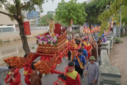 Lễ rước Phật chùa Bằng – Từ trang nghiêm Tôn giáo đến lễ hội cộng đồng